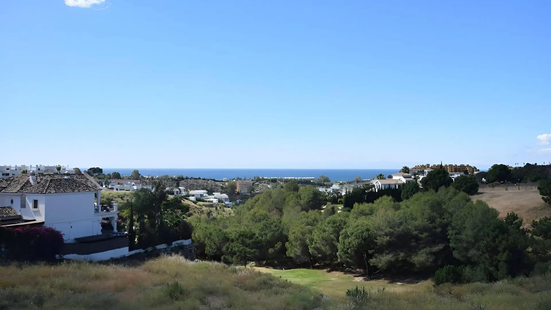 First Class La Resina Golf & Sea, Estepona Apartment