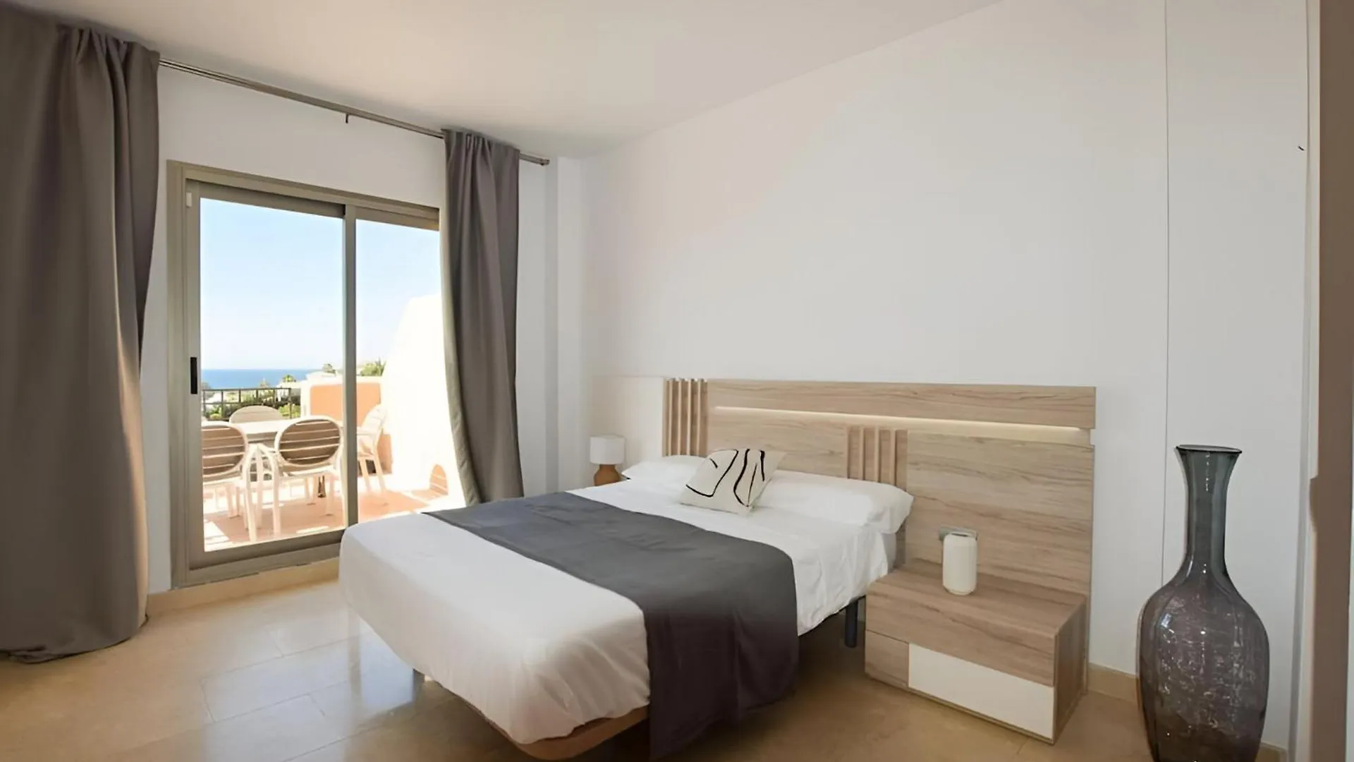 Apartment First Class La Resina Golf & Sea, Estepona